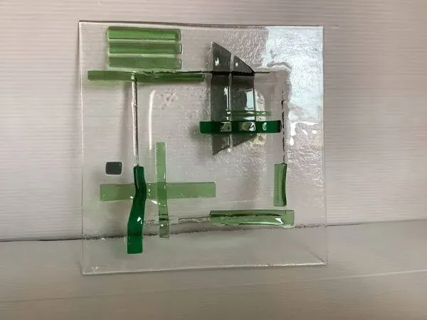 Illustration numéro 5 du produit Vide poche incrustations de pâte de verre verte