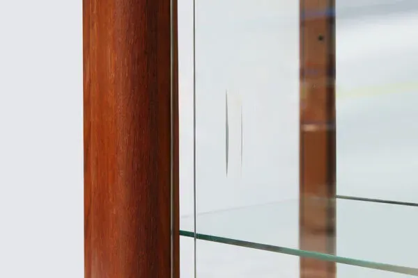 Illustration numéro 5 du produit Vitrine Art Déco des années 1940