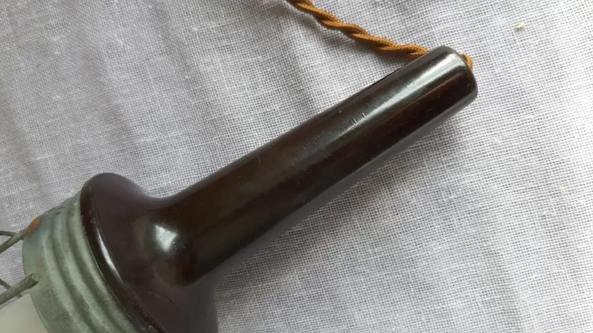 Illustration numéro 5 du produit Lampe baladeuse vintage