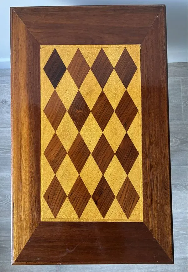 Illustration numéro 5 du produit Table base vintage 70’