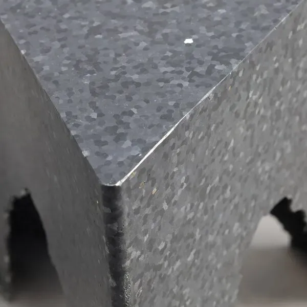 Illustration numéro 5 du produit Tabouret fait main « Make & Mold » par Rutger de Regt, 2013