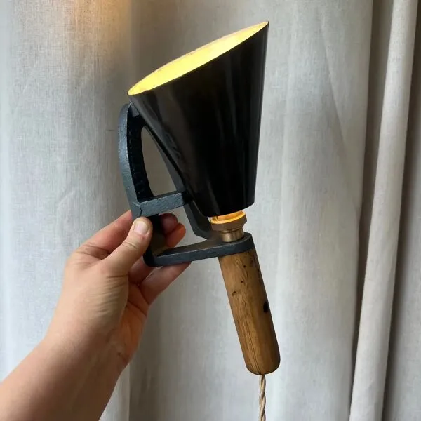 Illustration numéro 5 du produit Lampe de boulanger « Fournanty Paris » restaurée 1940-1950