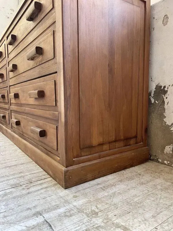 Illustration numéro 5 du produit Meuble de mercerie en pitchpin années 50