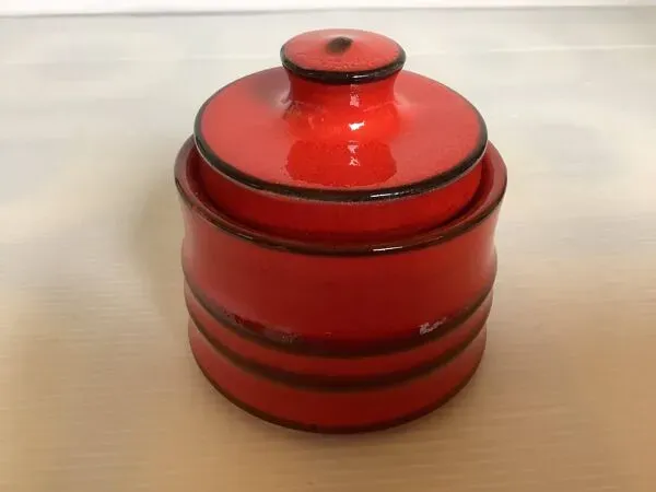 Illustration numéro 5 du produit Sucrier rouge jasba Germany