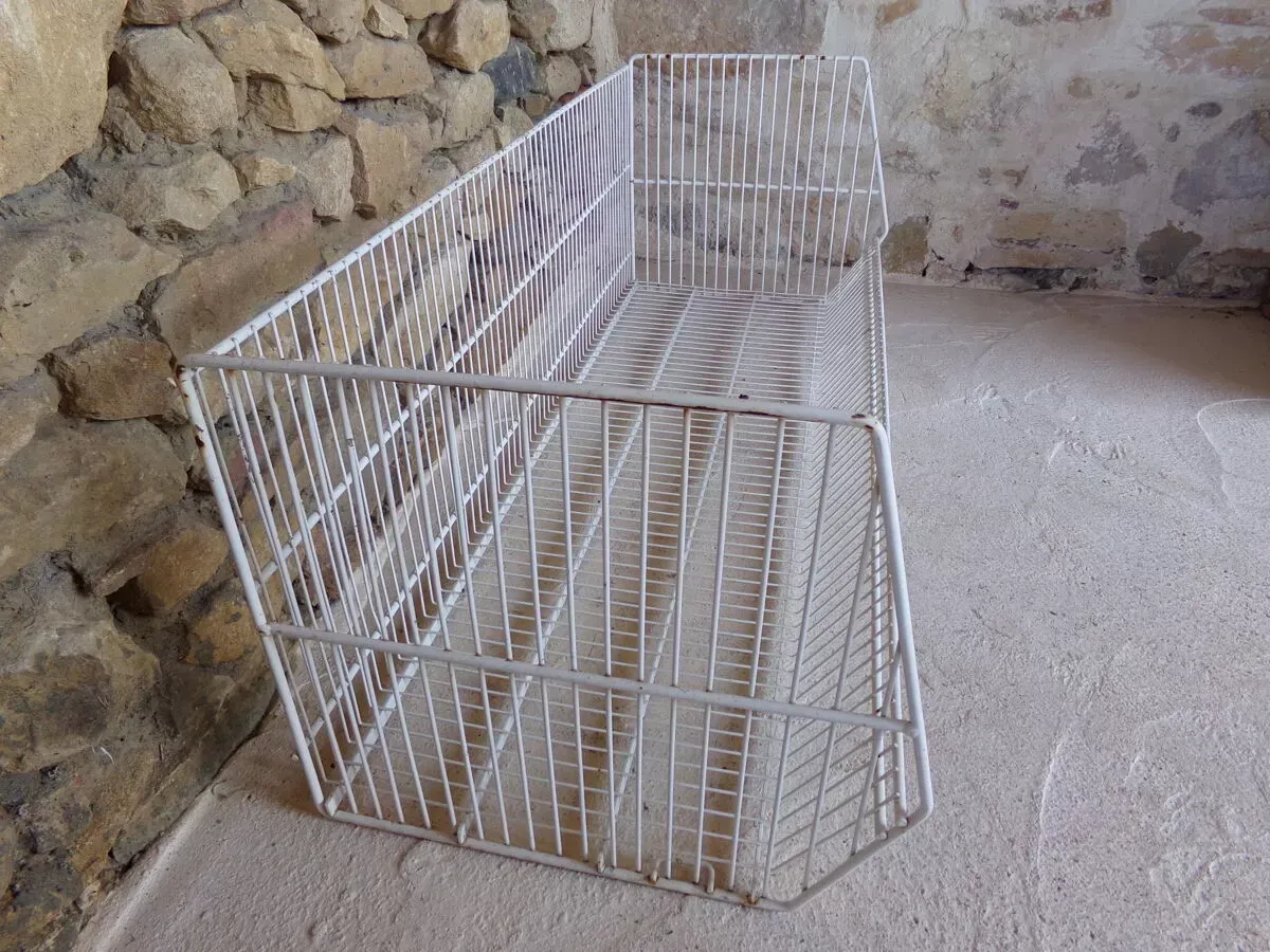 Illustration numéro 5 du produit Etagère d'épicerie en métal