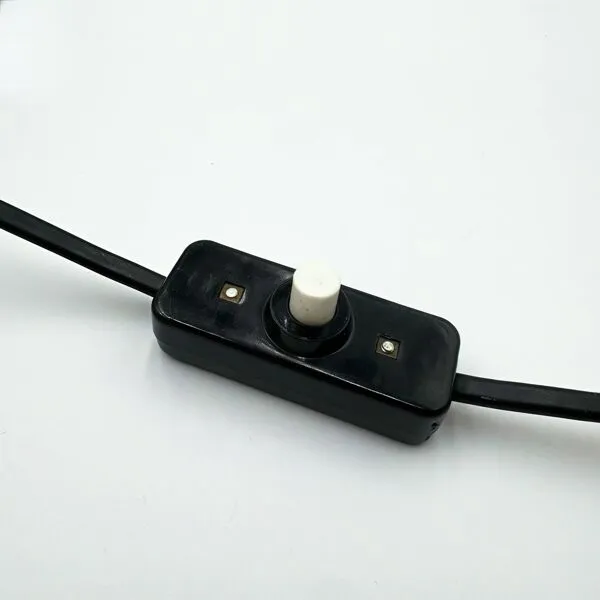 Illustration numéro 5 du produit Lampe cocotte noire Veb Narva années 70