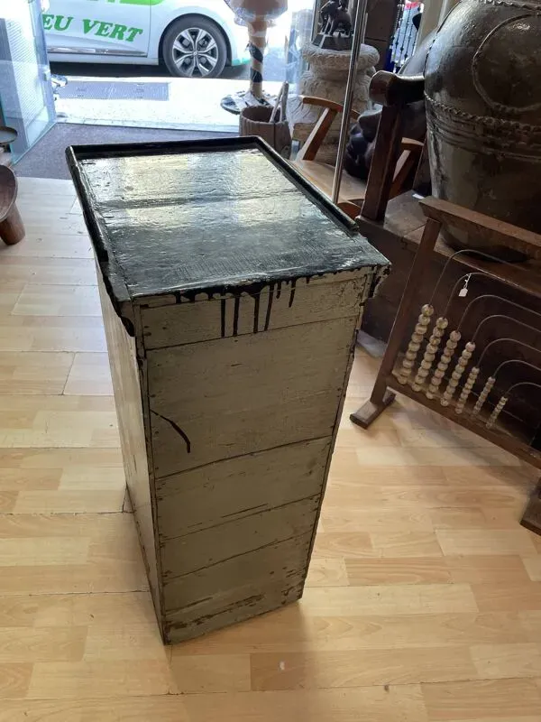 Illustration numéro 5 du produit Meuble de métier