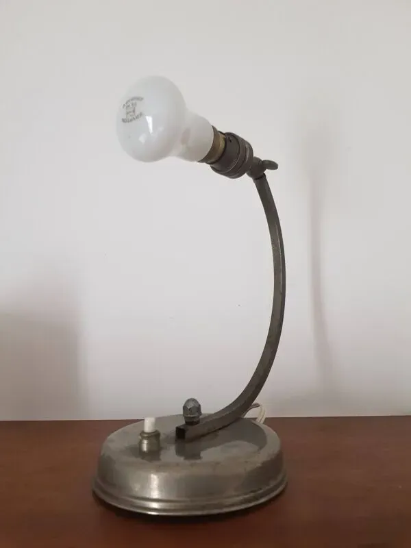 Illustration numéro 5 du produit Lampe industrielle annees 50