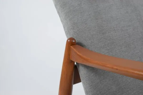 Illustration numéro 5 du produit Fauteuil vintage restauré d’origine designer E. Homma, tissu gris