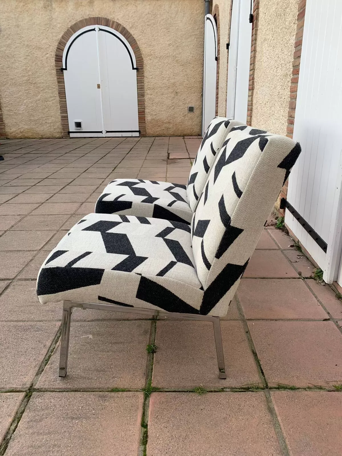 Illustration numéro 5 du produit Chauffeuse industrielle vintage