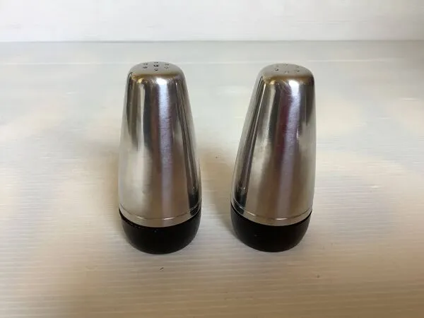 Illustration numéro 5 du produit Sel et poivre Alessi Italy