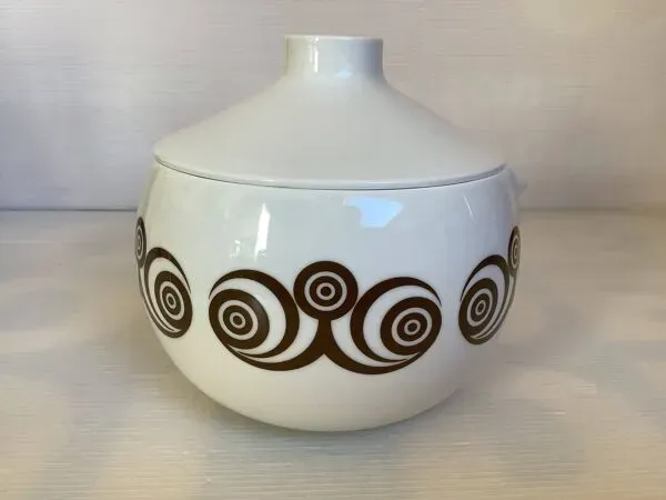 Illustration numéro 5 du produit Poêlon casserole design Edmund Saalfrank novum havanna Germany