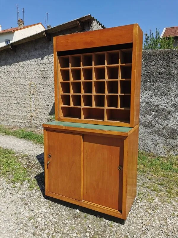 Illustration numéro 5 du produit Meuble de métier