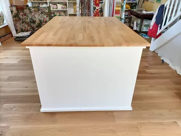 Illustration numéro 5 du produit Meuble de metier comptoir