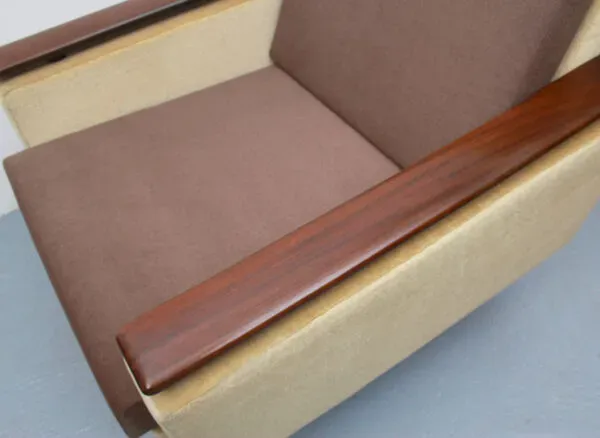 Illustration numéro 5 du produit Fauteuil pivotant des années 1960 en mohair-velours