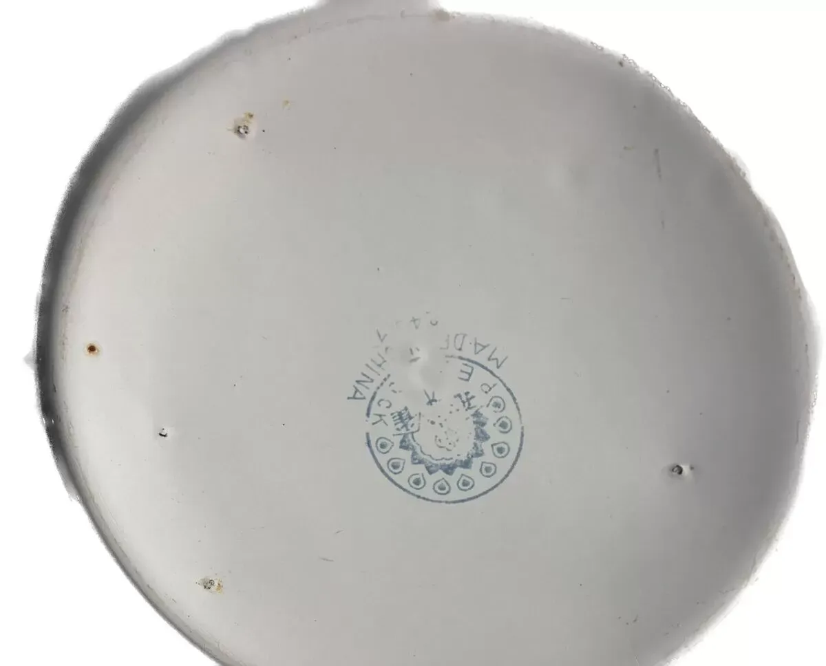 Illustration numéro 5 du produit Soupière en tôle émaillée