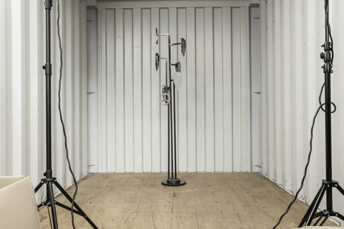 Illustration numéro 5 du produit Porte chapeau monteau French Hat Hanger handcrafted industrial vintage