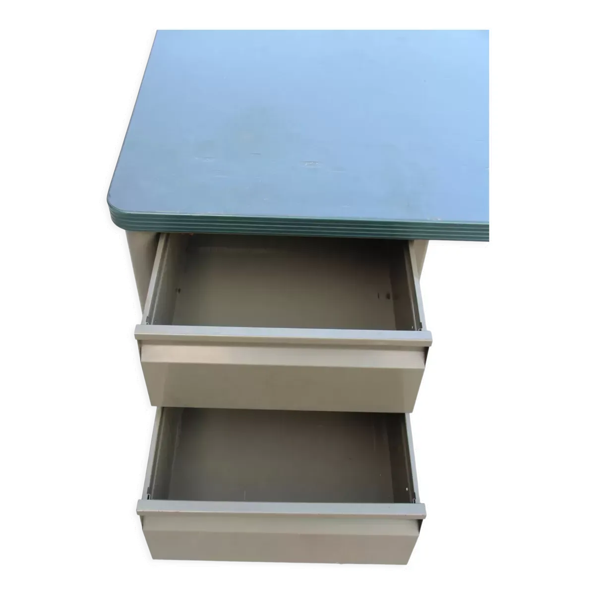 Illustration numéro 5 du produit Bureau industriel en métal