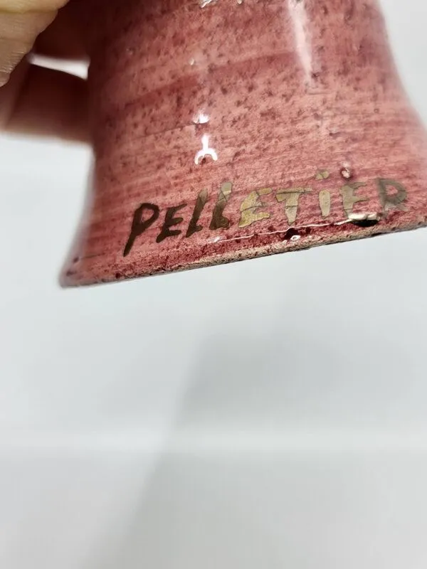 Illustration numéro 5 du produit Vase soliflore Georges Pelletier en céramique rose et dorée à l'or fin, France