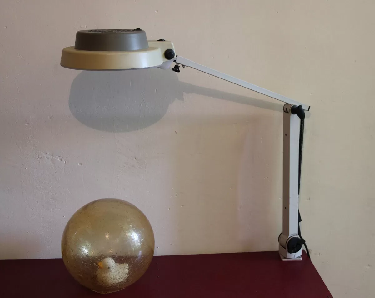 Illustration numéro 5 du produit Lampe articulee circulaire Waldmann