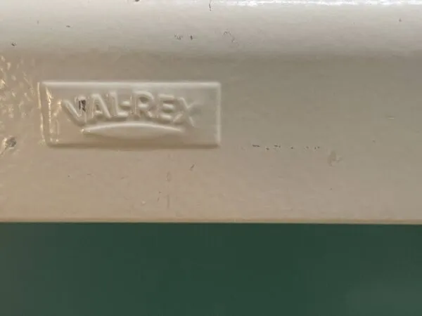 Illustration numéro 5 du produit Meuble de tri vintage années 70'/30 tiroirs-industriel / atelier / mercerie