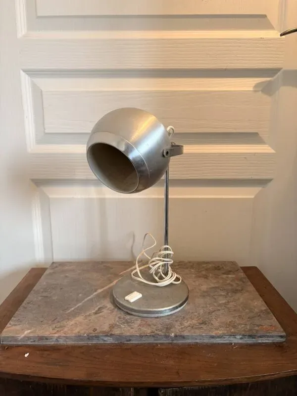 Illustration numéro 5 du produit Ancien Lampe Vintage Rétro Industrielle Métal Argenté Eyeball