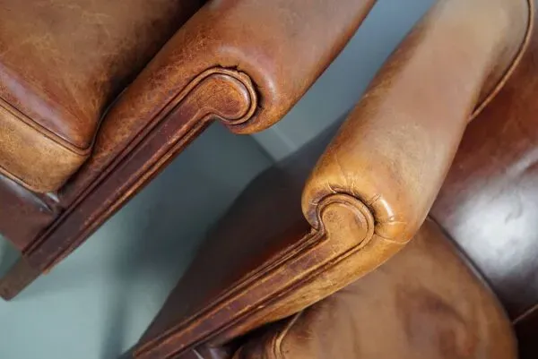 Illustration numéro 5 du produit Fauteuils de club en cuir couleur cognac néerlandais vintage, ensemble de 2
