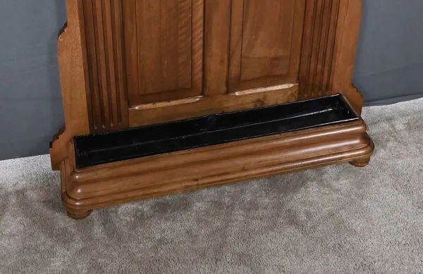 Illustration numéro 5 du produit Vestiaire porte-manteaux en chêne – 1900