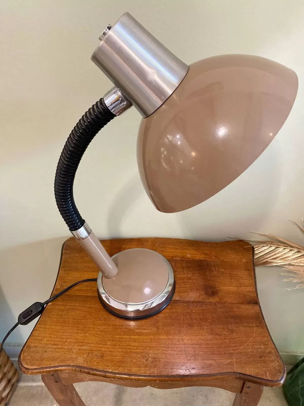 Illustration numéro 5 du produit Lampe articulée vintage
