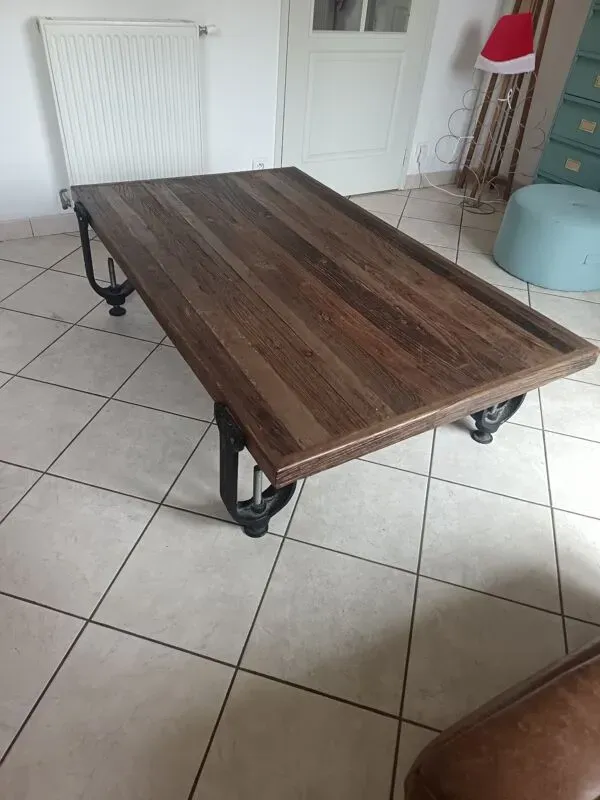 Illustration numéro 5 du produit Table basse