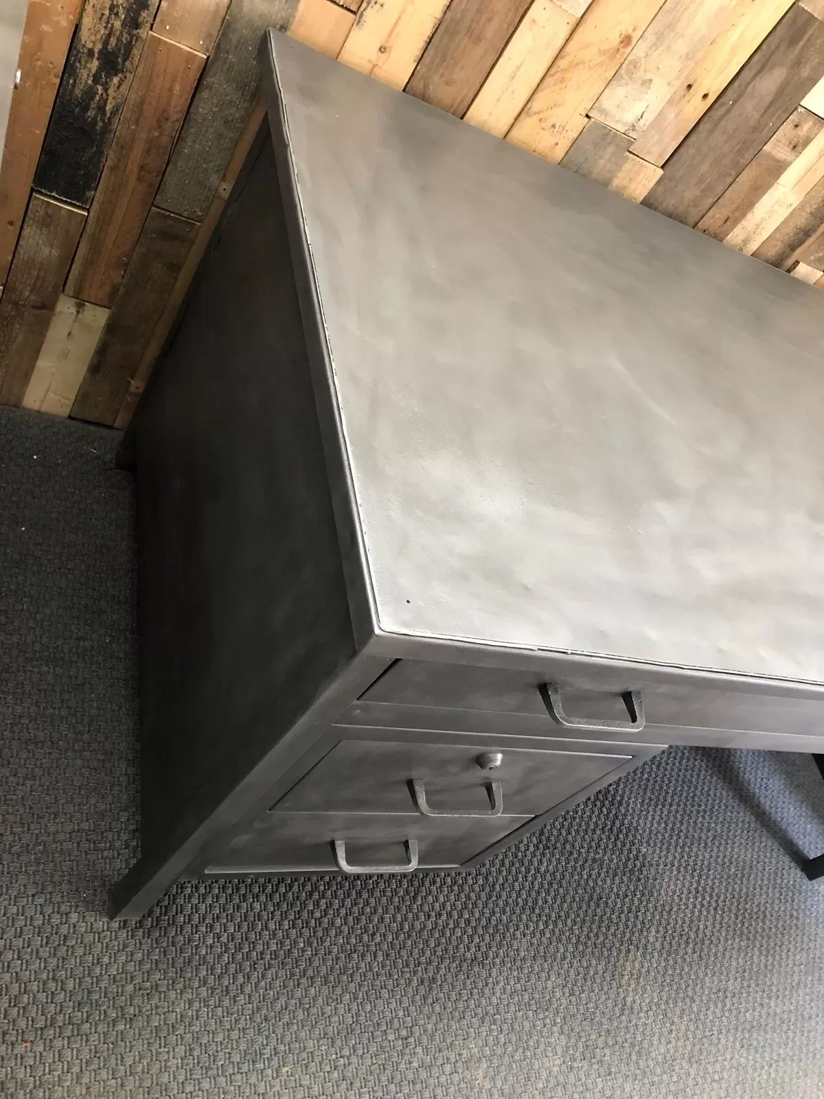 Illustration numéro 5 du produit Bureau meuble de métier industriel métallique