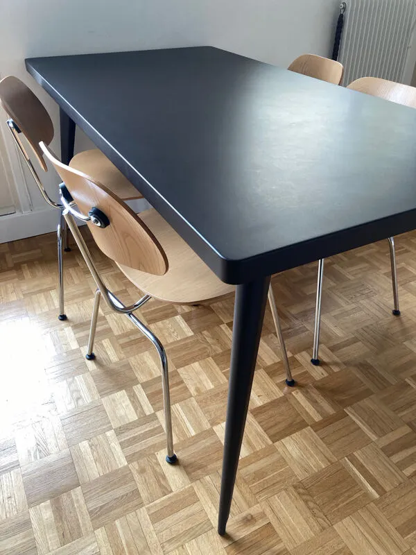 Illustration numéro 5 du produit Table diner Tolix 55 160 chocolat