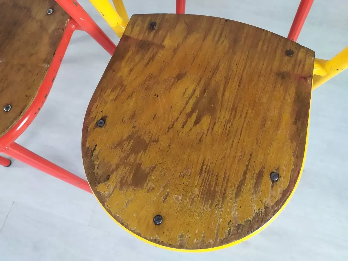 Illustration numéro 5 du produit 6 chaises industrielles par Mobilor