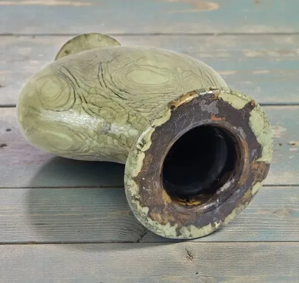 Illustration numéro 5 du produit Vase en grès signé Anne Marie Sybesma De Bay, alias MIEP La Borne