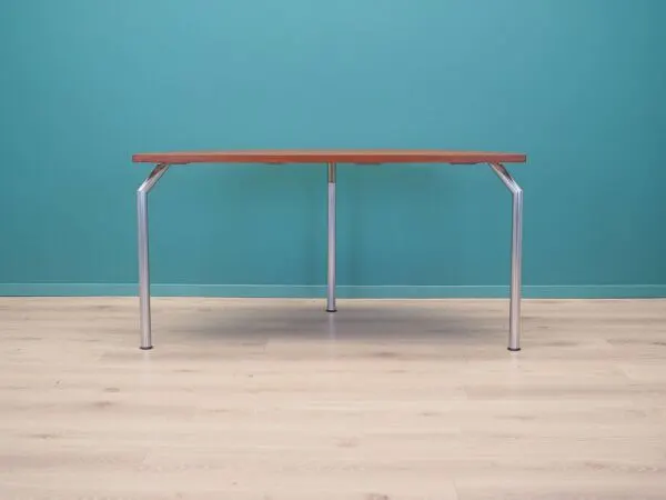 Illustration numéro 5 du produit Table demi-ronde en teck, design danois, années 1970, fabricant : Bent Krogh