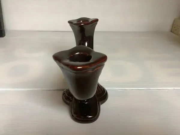 Illustration numéro 5 du produit Bougeoir double marron art déco