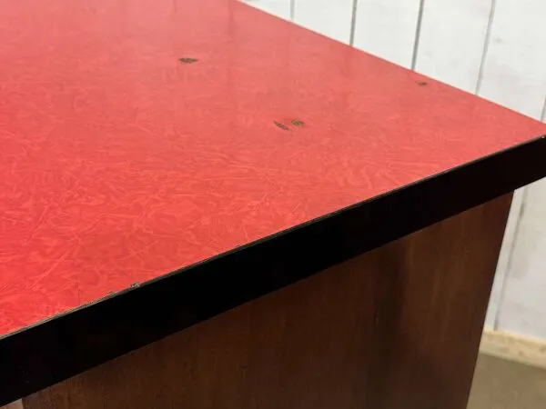 Illustration numéro 5 du produit Enfilade de bistrot en acajou et plateau formica des années 1950