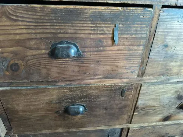 Illustration numéro 5 du produit Meuble de métier de coutelier - 24 tiroirs