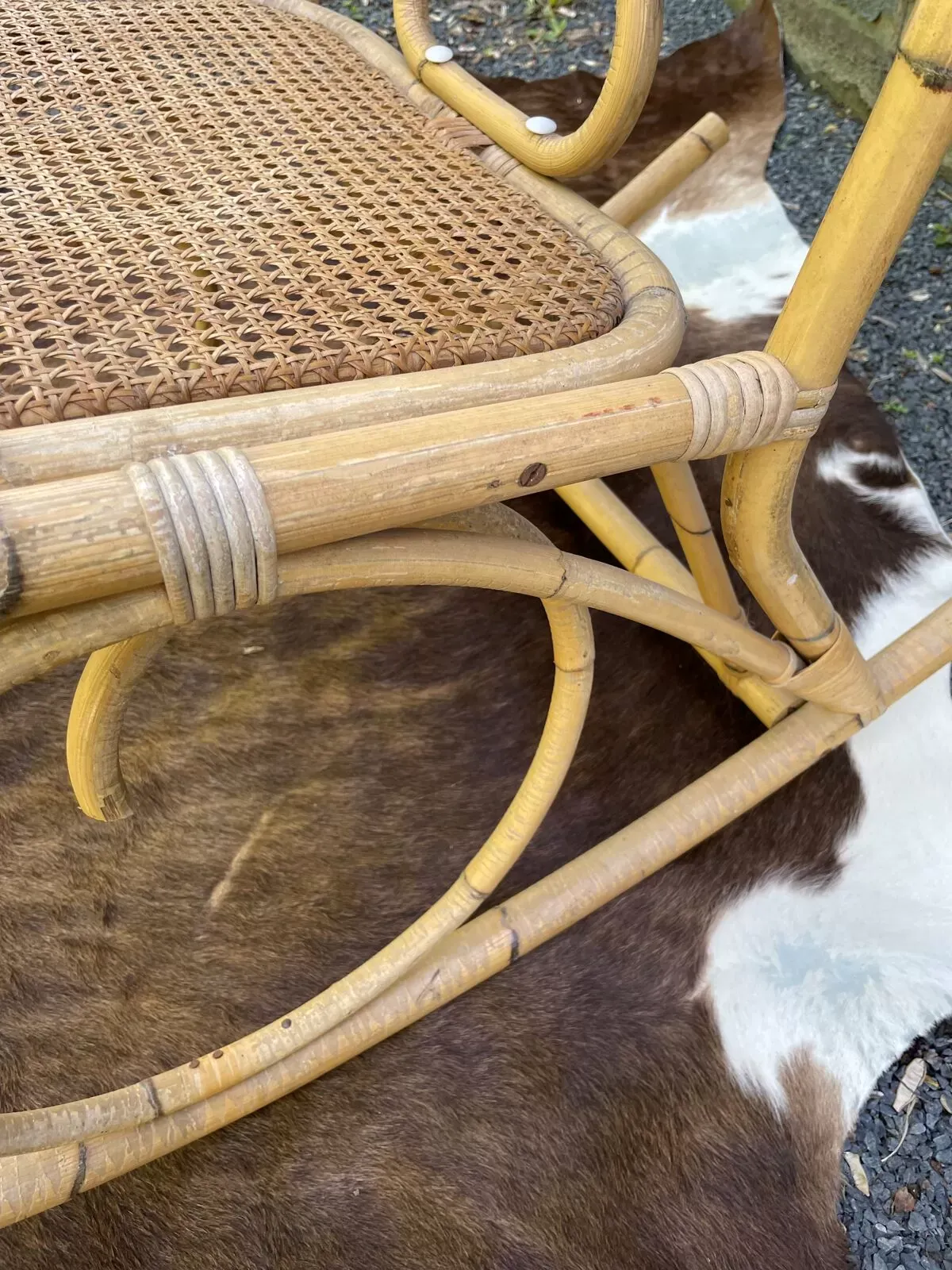 Illustration numéro 5 du produit Rocking chair en cannage et rotin