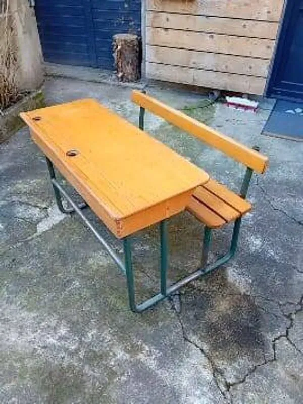 Illustration numéro 5 du produit Bureau écolier vintage