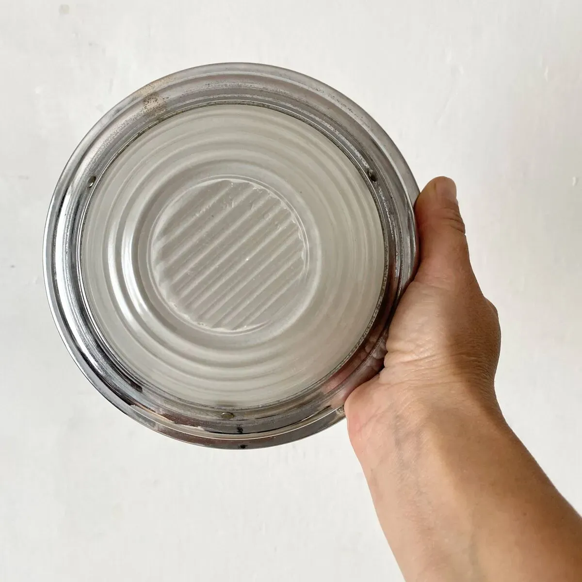 Illustration numéro 5 du produit Plafonnier holophane et chrome art déco