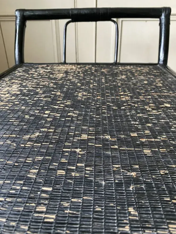 Illustration numéro 5 du produit Desserte noire en bois et rotin années 70