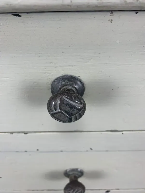 Illustration numéro 5 du produit Chiffonnier style art deco