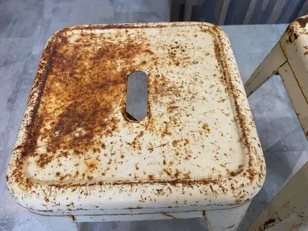 Illustration numéro 5 du produit Authentique paire tabourets métallique tolix Xavier Pauchard industriel 50