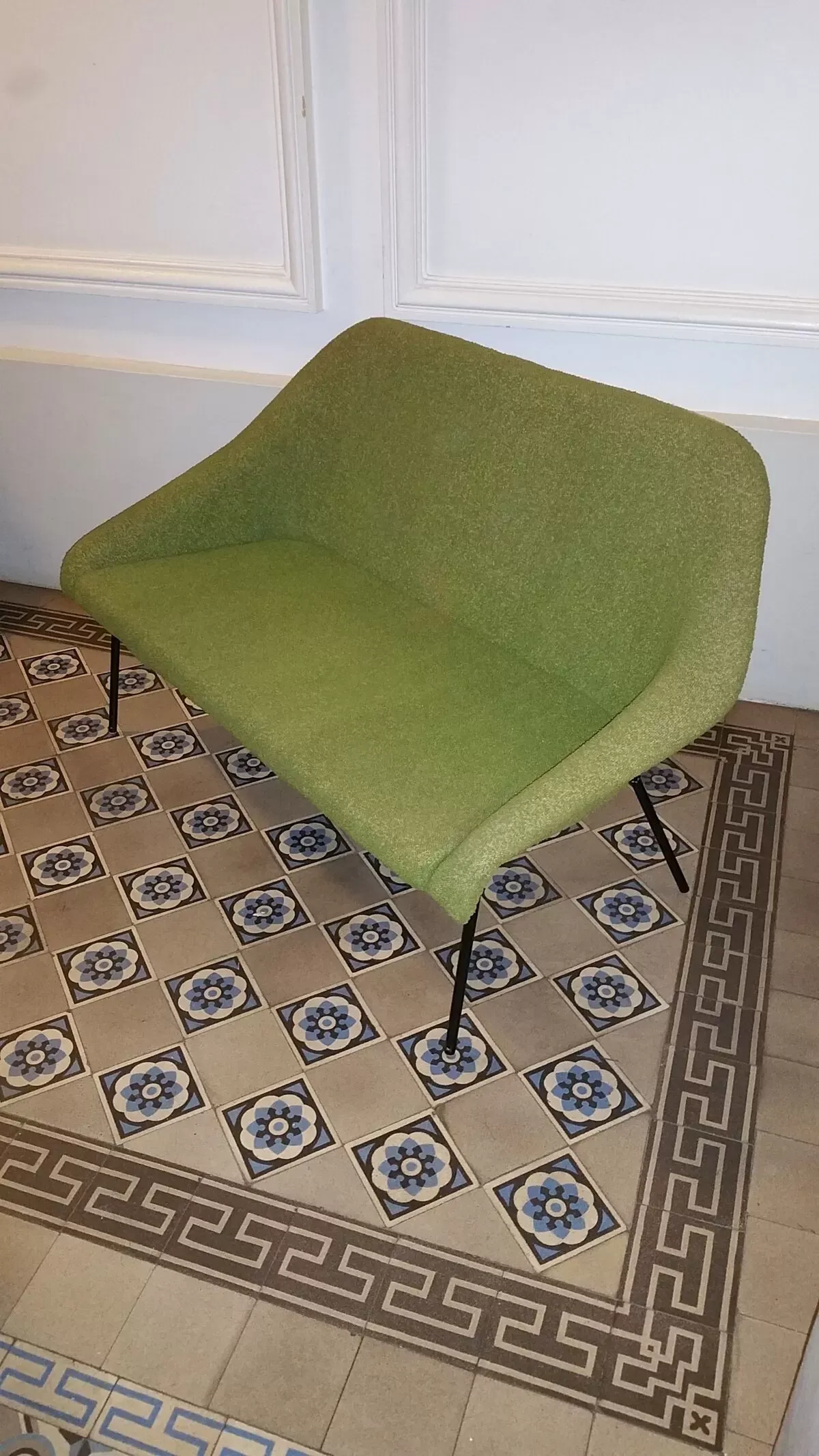 Illustration numéro 5 du produit Canapé année 50 vert style Fritz Neth