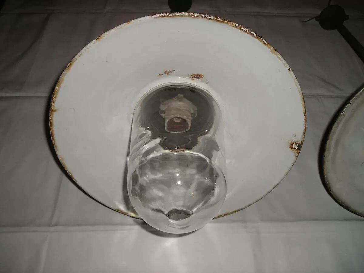 Illustration numéro 5 du produit Set de 2 suspensions métal indus tole émaillée