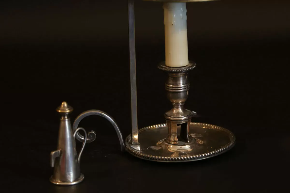 Illustration numéro 5 du produit Lampe bouillotte bronze argenté tôle XIXème siècle